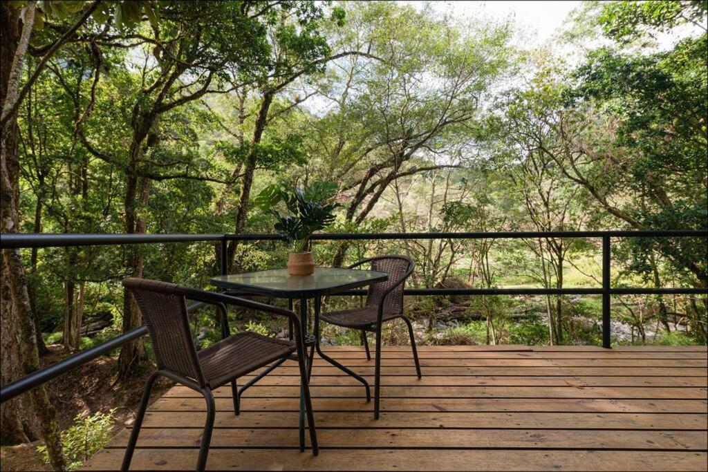 Unicorn Lodge: Direct Riverfront : Unique Experience San Gerardo de Dota Extérieur photo