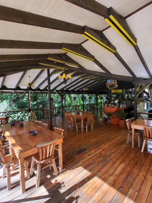 Unicorn Lodge: Direct Riverfront : Unique Experience San Gerardo de Dota Extérieur photo